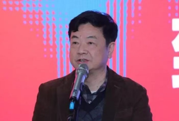 联盟主席汪晓曙教授致辞并宣布油画艺术委员会成立